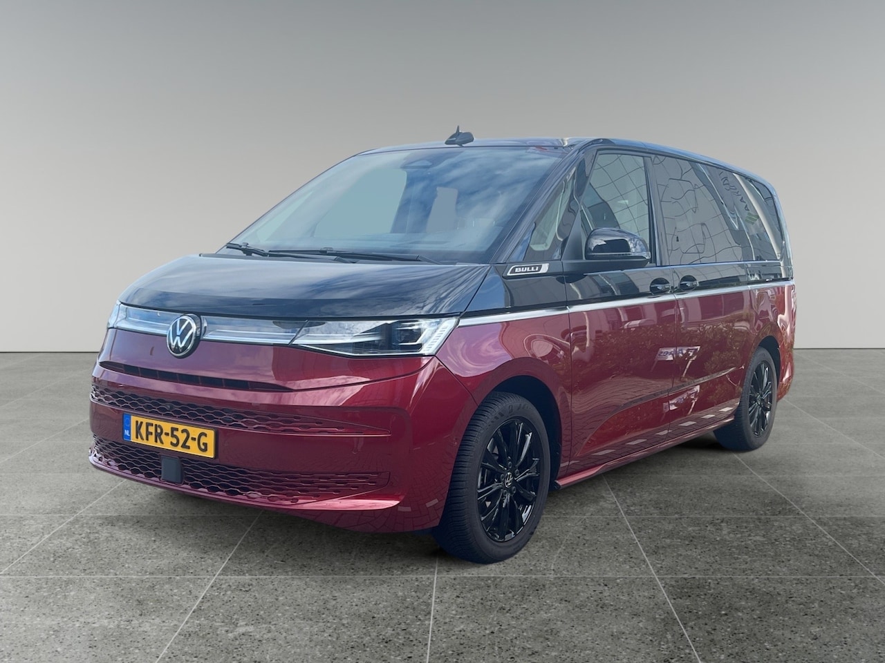 Volkswagen Multivan - 1.5 eHybrid L2 Bulli Edition 245PK 4Motion (incl btw) | Head up | Ergo stoelen | Trekhaak - AutoWereld.nl