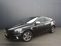 Volvo V40 - 2.0 D4 R-Design Business - LEDER- NAVIGATIE - PDC - TREKHAAK - 2e EIGENAAR