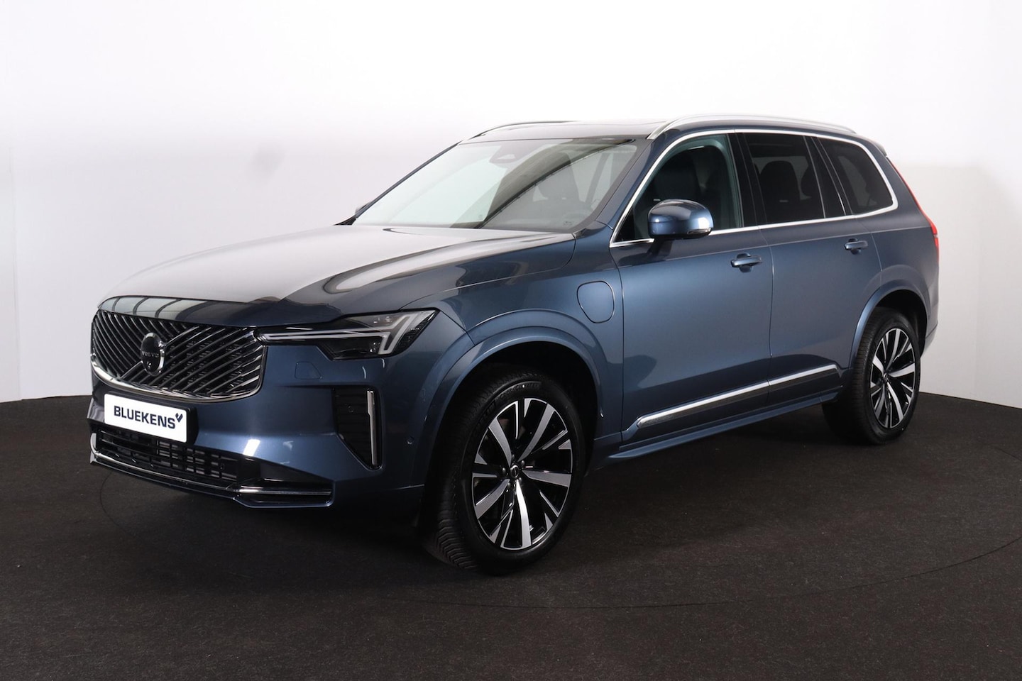 Volvo XC90 - T8 Recharge AWD Plus Bright - Panorama/schuifdak - IntelliSafe Assist & Surround - 360º Ca - AutoWereld.nl