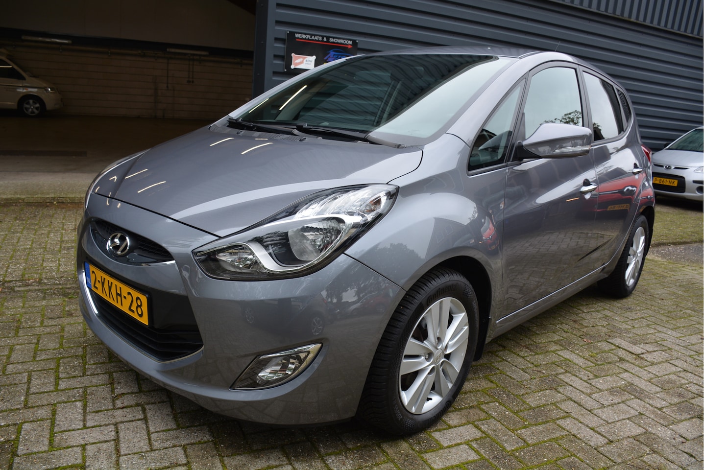 Hyundai ix20 - 1.6i i-Drive Automaat Airco Navigatie - AutoWereld.nl