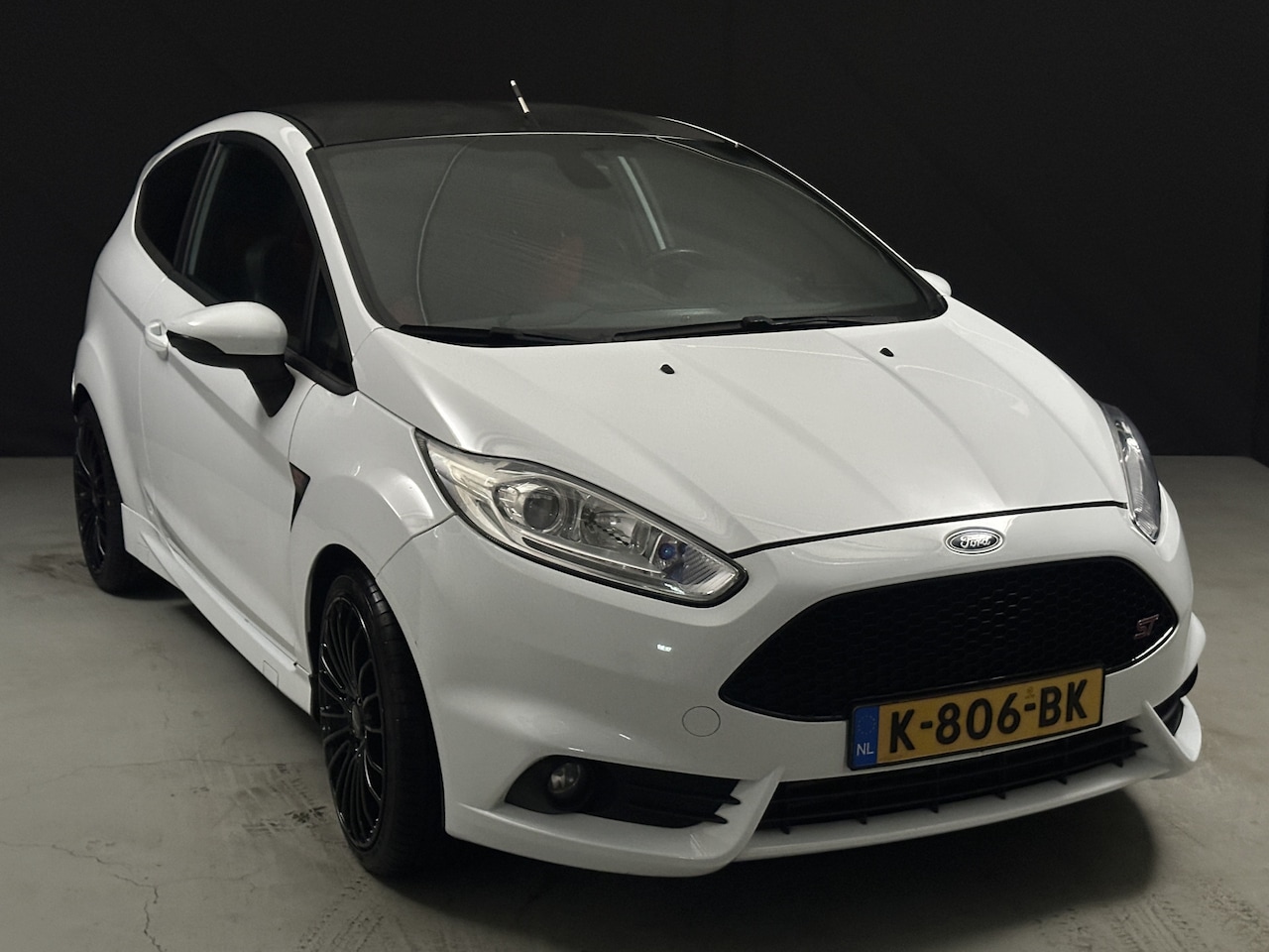 Ford Fiesta - 1.6 ST2 *Navi*AC*Heatseat*Nieuwe APK* - AutoWereld.nl