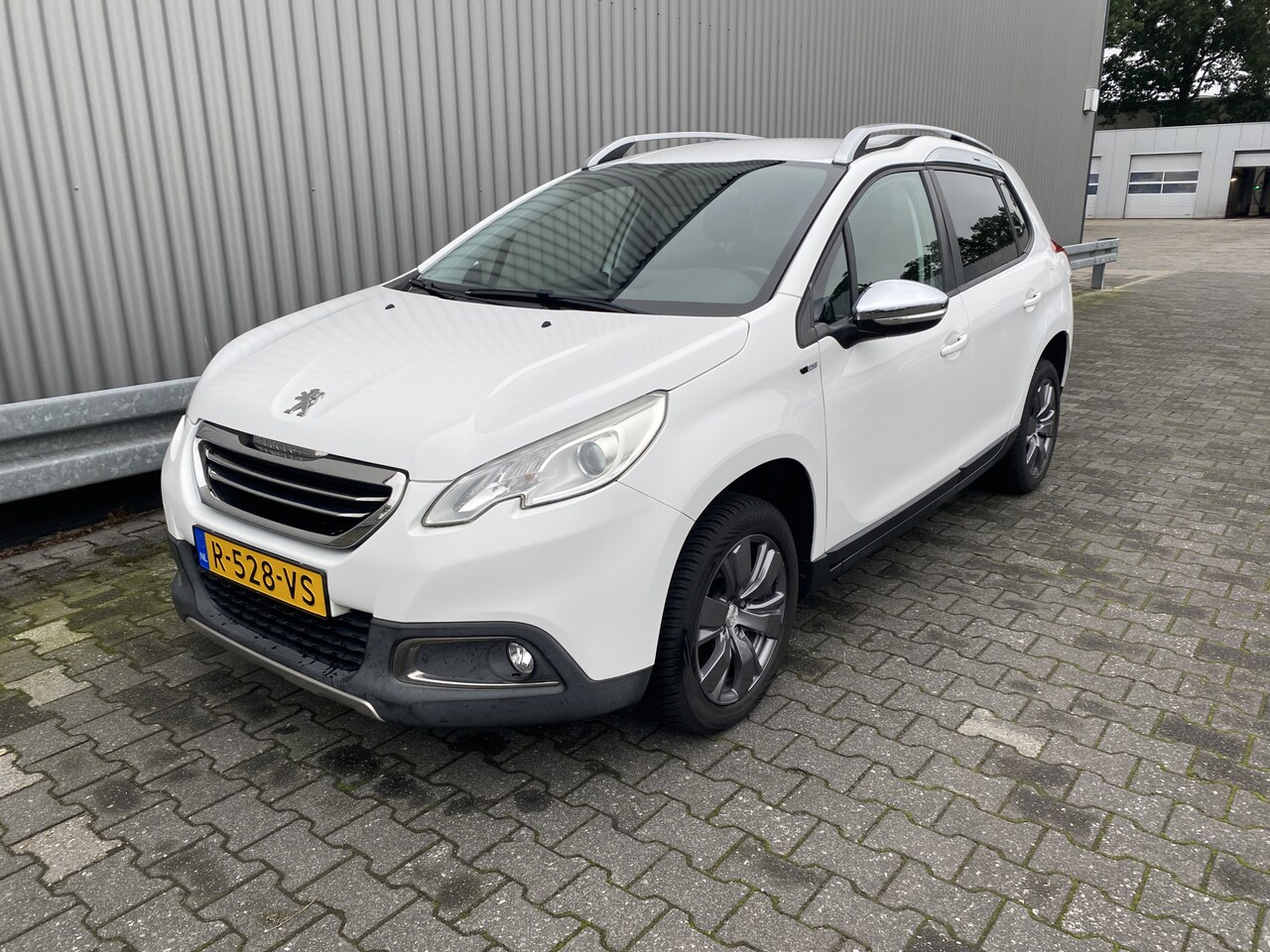 Peugeot 2008 - 1.2 PureTech Style 148Dkm, A/C, CC, Multimedia, Navi, PDC, LM, – Inruil Mogelijk – - AutoWereld.nl