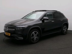 Mercedes-Benz EQA - 250 Business Solution AMG 67 kWh | AMG Line | Night Pakket | Panoramadak | Sfeerverlichtin