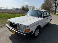 Volvo 240 - 2.3 GL