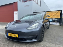 Tesla Model 3 - Long Range AWD 75 kWh Auto Pilot Trekhaak