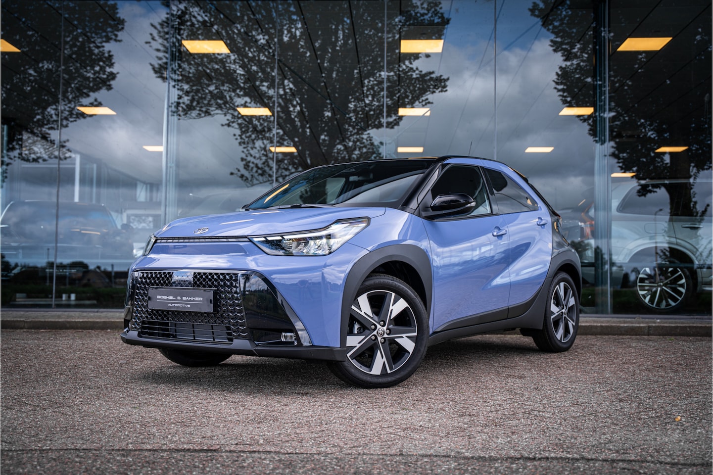 Toyota Aygo X - Hybrid 115 pulse Automaat ** Stoelverwarming ** Camera ** Carplay ** - AutoWereld.nl