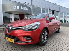 Renault Clio Estate - 0.9 Energy TCe Limited Navigatie, Parkeersnes, Airco, etc