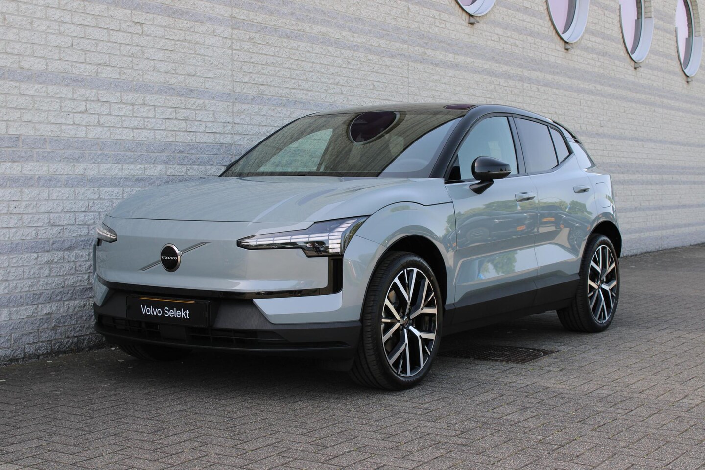 Volvo EX30 - Single Motor Extended Range Plus | DEMO DEAL | Elektrisch verstelbare voorstoelen | Stuurw - AutoWereld.nl