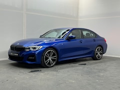 BMW 3-serie - 320i High Executive Edition M Sport | Shadow Line | Harman Kardon |