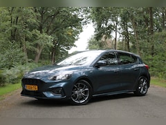 Ford Focus - 1.5 EcoBoost Titanium Business | Trekhaak | Carplay | ACC
