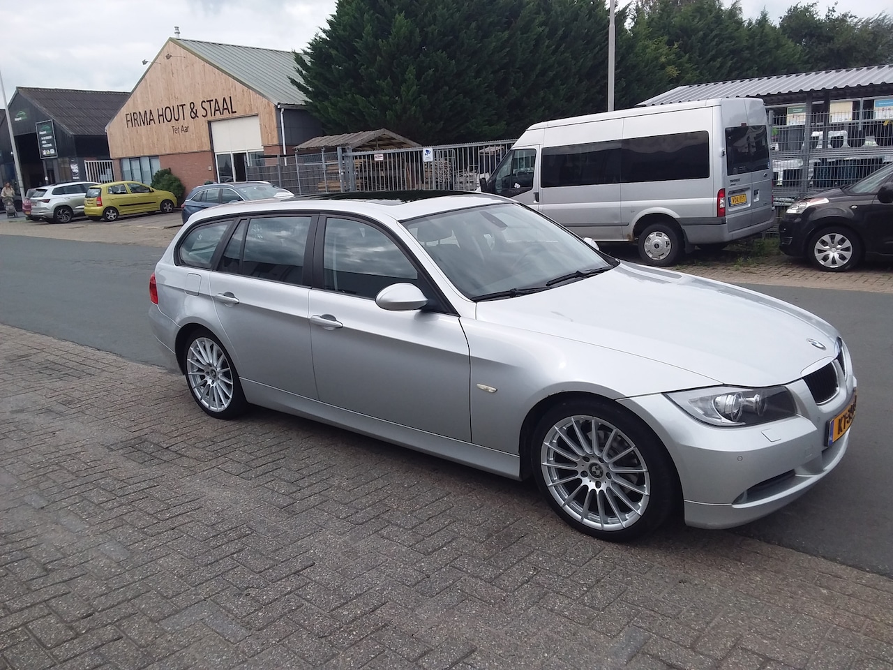 BMW 3-serie Touring - 318i Business Line 318i Business Line - AutoWereld.nl