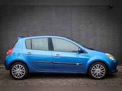 Renault Clio - 1.4-16V Dynamique Luxe Net binnen-Nu al te bezichtigen