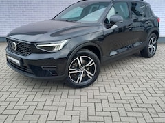 Volvo XC40 - 2.0 B3 Plus Dark | Adaptieve Cruise Control | Parkeercamera | Harman Kardon Audio | Stoel