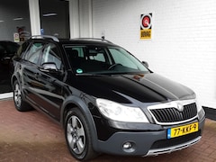 Skoda Octavia Combi - 1.8 TSI 4x4 Scout Business Line *TREKHAAK/ AIRCO