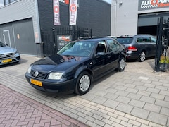 Volkswagen Bora - 1.6-16V 3e Eigenaar Trekhaak Airco NAP APK