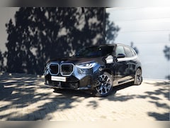 BMW X3 - 20 xDrive | M Sport | Achteruitrijcamera | Ambiance verlichting | Comfort Access | PDC | S
