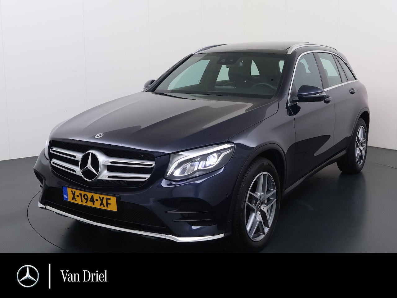Mercedes-Benz GLC-klasse - GLC 250 4M AMG line | Panorama LED Comand Stoelverwarming - AutoWereld.nl