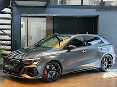 Audi RS3 - Sportback 2.5 TFSI RS3 quattro RS Dynamic Ceramic RS Design RED HUD PANO Matrix LED
