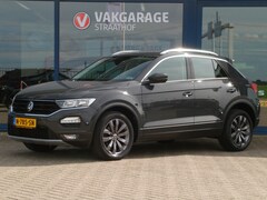 Volkswagen T-Roc - 1.0 TSI Style Business, Carplay + Android Auto / Virtual Cockpit / Sensoren V + A / Climat