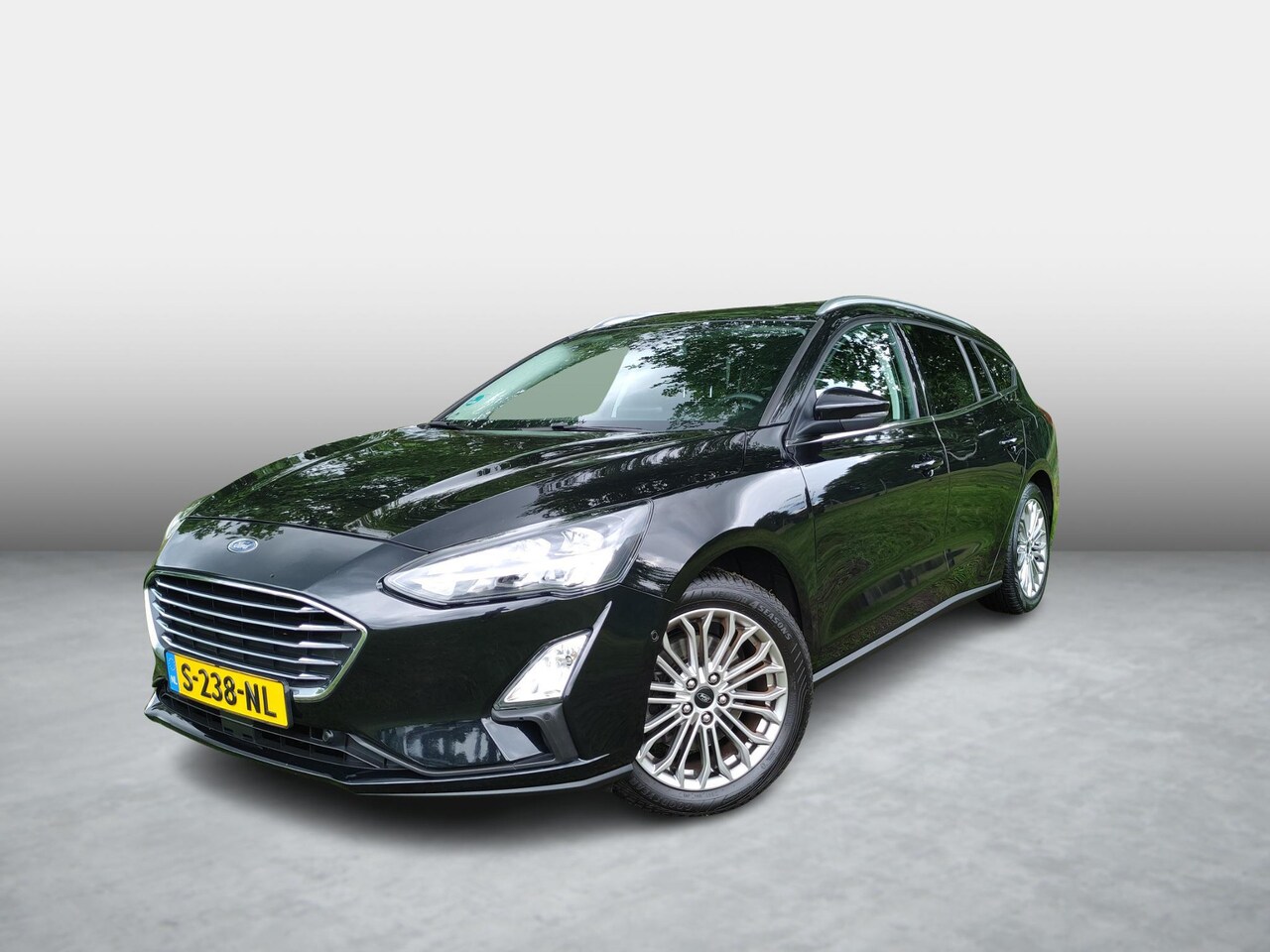 Ford Focus - 1.0 EB 125PK Titanium X Business | ADAP CRUISE | HAAK | NAVI | WINTERPACK | - AutoWereld.nl