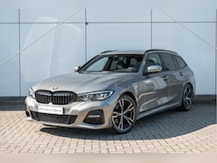 BMW 3-serie Touring - 320i Executive M Sport Automaat / Sportstoelen / LED / Parking Assistant / Live Cockpit Pr