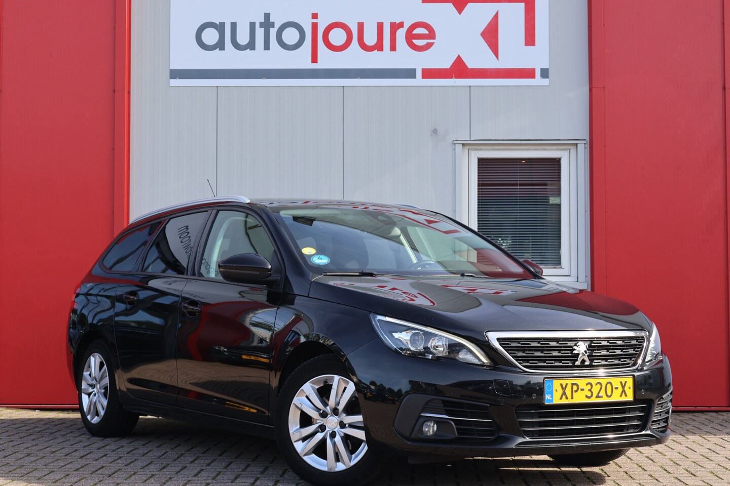 Peugeot 308 SW - 1.5 BlueHDi Blue Lease Executive 1.5 BlueHDi Blue Lease Executive - AutoWereld.nl