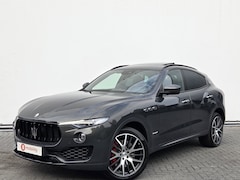 Maserati Levante - 3.0 V6 SQ4 AWD GranLusso "Verde Ossido" Panoramadak NL auto | Harman/Kardon | Soft Close |