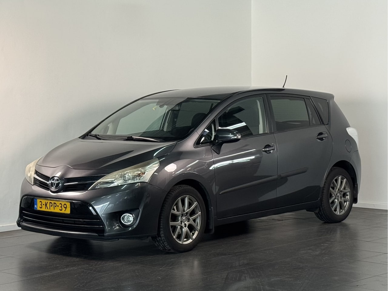 Toyota Verso - 1.8 VVT-i Business | Stoelverwarming | Trekhaak | Navigatie | - AutoWereld.nl