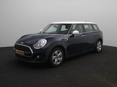 MINI Clubman - 1.5 Cooper Business | Airconditioning | Cruise Control | Lichtmetalen Velgen | Navigatie |