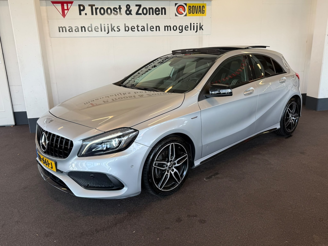 Mercedes-Benz A-klasse - 180 AMG White Art | Automaat | Panoramadak | Achteruitrijcamera | Origineel Nederlands | C - AutoWereld.nl