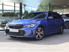 BMW 3-serie Touring - 330e M Sport Automaat / Sportstoelen / Achteruitrijcamera / Adaptieve LED / Getint glas /