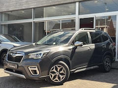 Subaru Forester - 2.0i e-BOXER Comfort Automaat/Trekhaak/Parkeerhulp/Navi/Camera