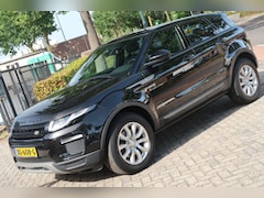 Land Rover Range Rover Evoque - 2.0 Si4 Urban Series SE Leer / Pano / Cruise / Carplay / Trekhaak / Stoel verw