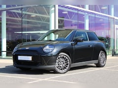 MINI 3-Deurs - Hatchback Cooper E / Head-Up / LED / Stoelverwarming / Getint glas / 17" U-Spoke grey