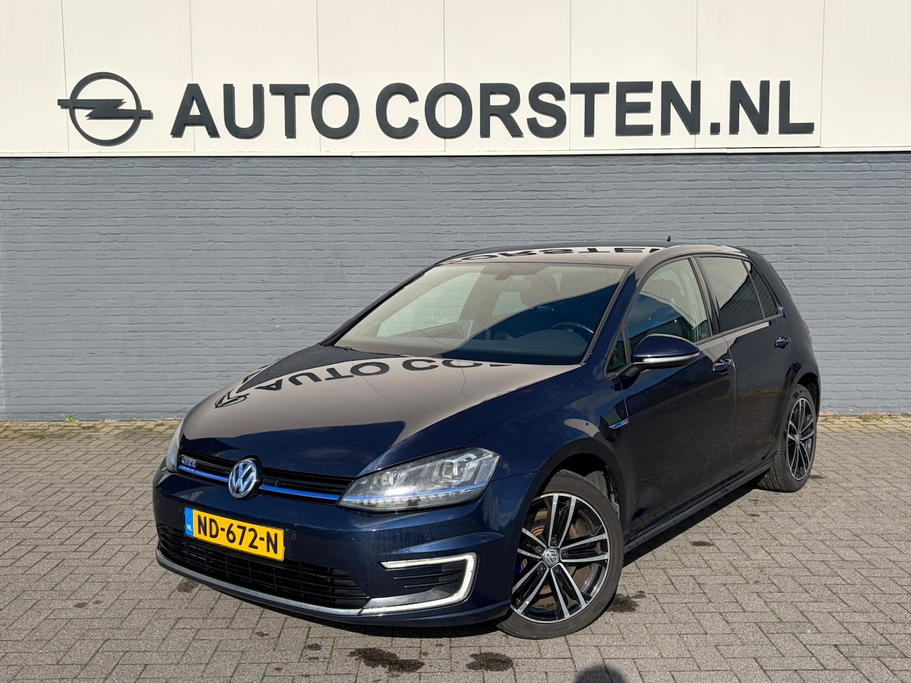 Volkswagen Golf - 1.4TSI GTE 204PK Automaat Leder Camera Apple Carplay Android Auto Navi Ecc Connected Serie - AutoWereld.nl