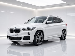 BMW X1 - xDrive25i High Executive | 232 pk | M-Sport | 19" | Head-Up | Trekhaak | Panorama | Harman