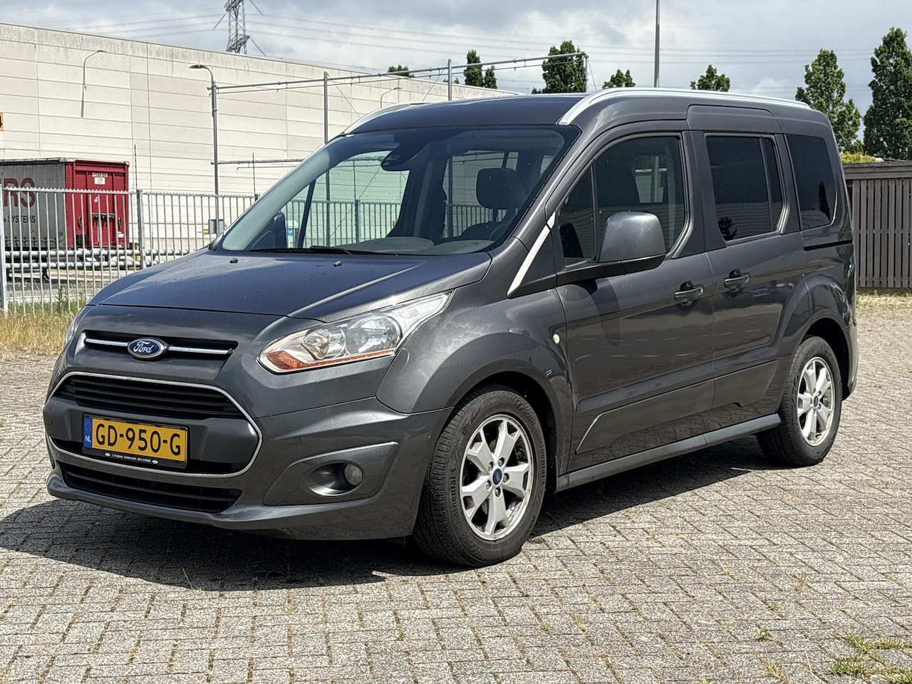 Ford Tourneo Connect Compact - 1.0 Titanium | Climate | Cruise | Navi | Camera | - AutoWereld.nl