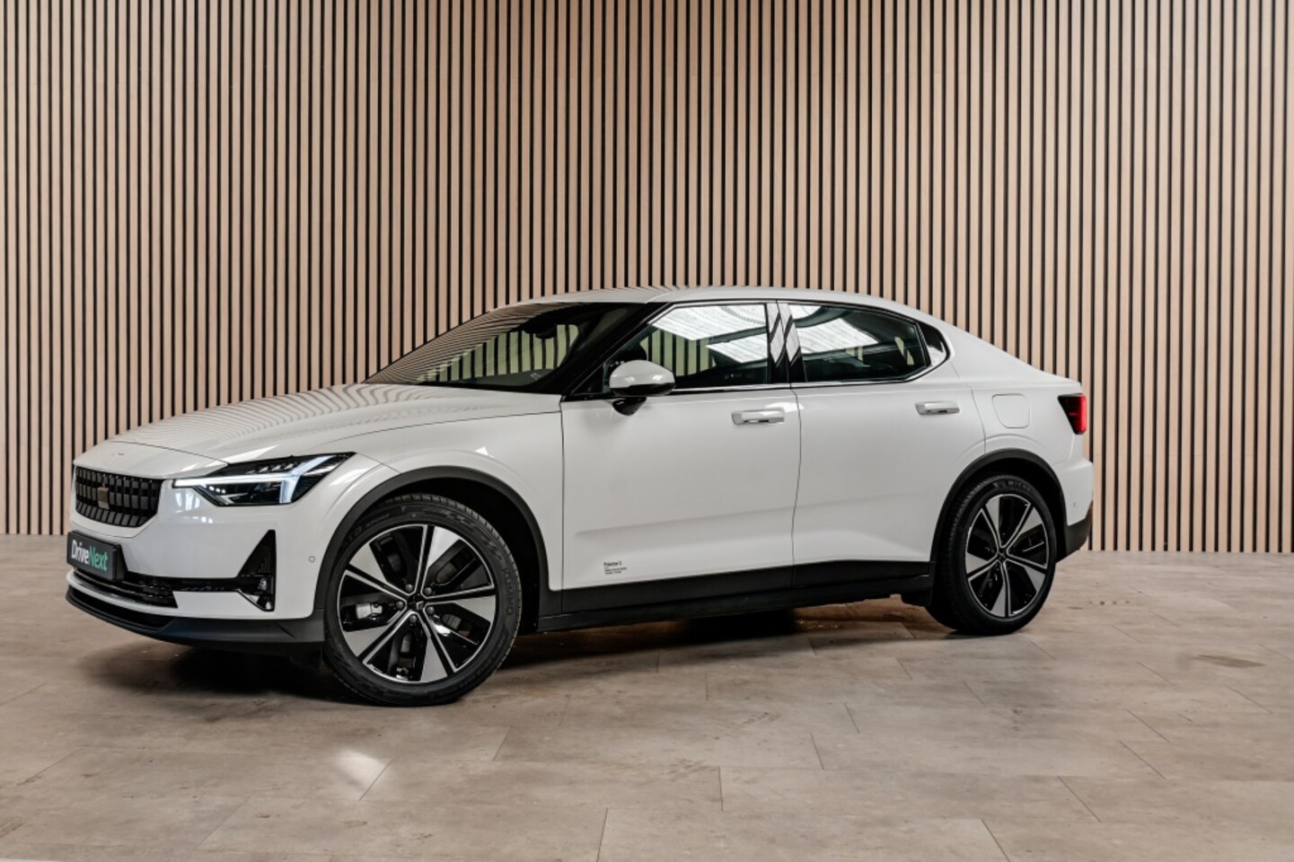 Polestar 2 - LRSM 78kWh PILOT LITE | 360 Camera | Adaptive Cruise Control | Keyless Entry/ Start | 93,2 - AutoWereld.nl