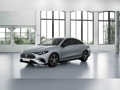 Mercedes-Benz CLA-Klasse - 200 Business Solution AMG 58 kWh | Panoramadak | Night | Stoelverwarming | Achteruitrijcam