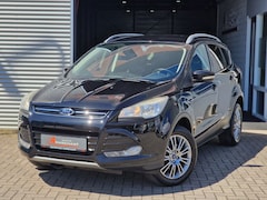 Ford Kuga - 1.6 Titanium Plus 1E EIG TREKHAAK 2000KG 6BAK PDC STOELVERW. PARKEERHULP LM.VELGEN VOL