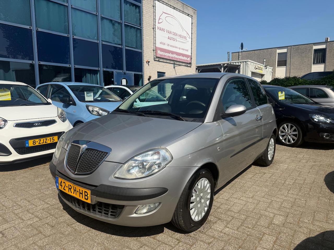 Lancia Y(psilon) - Ypsilon 1.4-16V Oro Automaat, Airco, APK 05/27 - AutoWereld.nl