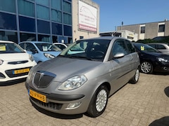 Lancia Y(psilon) - Ypsilon 1.4-16V Oro Automaat, Airco, APK 05/27
