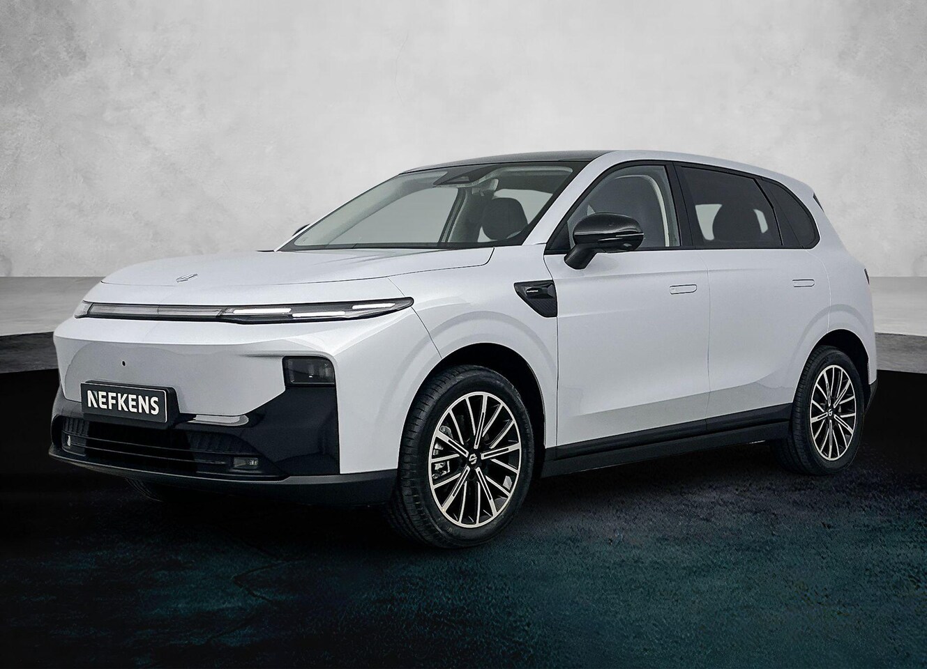 Leapmotor B10 - Design Hybrid EV 18.8 kWh REEV | Navigatie | Camera | Carplay | Stoel/Stuur Verwarming - AutoWereld.nl