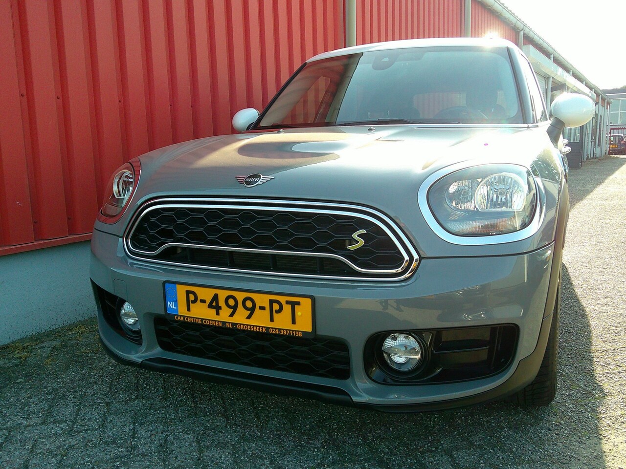 MINI Countryman - Mini 1.5 Cooper S E ALL4 Pepper Automaat / Airco / Navi - AutoWereld.nl