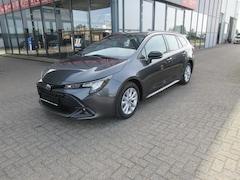 Toyota Corolla Touring Sports - Hybrid 140 Active, verwarmbare stoelen en stuurwiel, draadloos gsm laden, etc