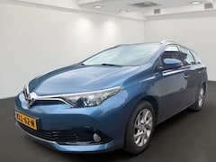 Toyota Auris Touring Sports - 1.2T Aspiration Trekhaak