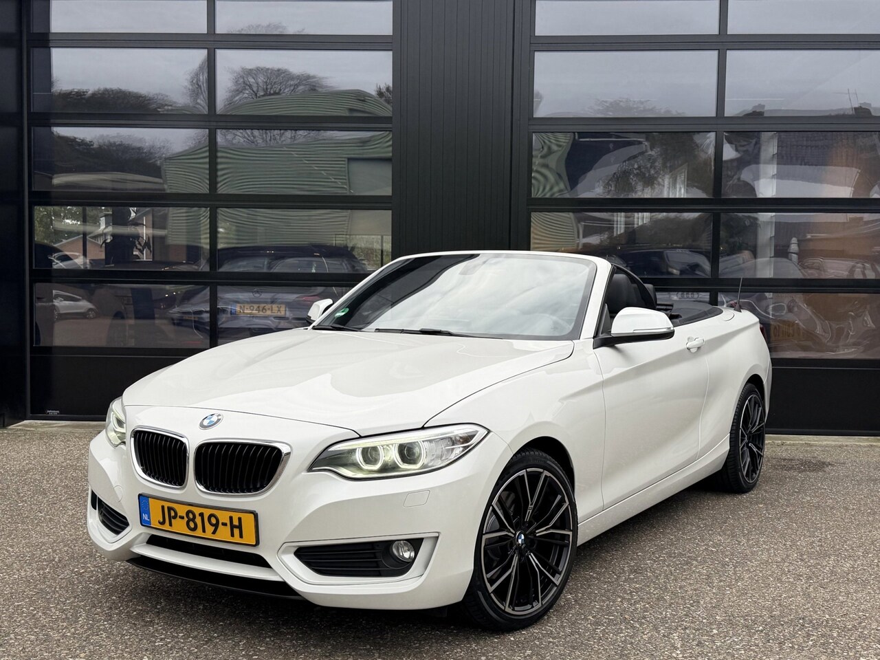 BMW 2-serie Cabrio - 220i Sport Line Performance NL Auto! - AutoWereld.nl