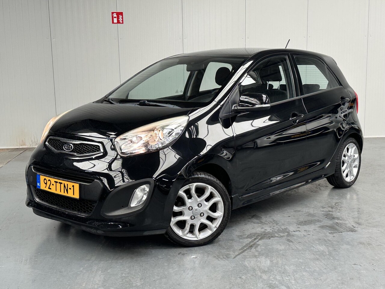 Kia Picanto - 1.2 CVVT Comfort Pack 1.2 CVVT Comfort Pack 85PK, 4 cilinder, Exterior pack - AutoWereld.nl