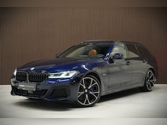 BMW 5-serie Touring - 530e xDrive Business Edition Plus M Sport | Panoramadak | Stoelverwarming | Stuurverwarmin