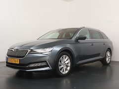 Skoda Superb Combi - 1.4 TSI iV 218pk Business Edition | Trekhaak | SOH 90, 9% | Elekr. verstelbare memory seat